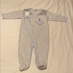 Kissy kissy 6-9 month footie - UK theme